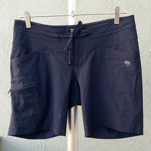 Shorts Mountain Hardware Black 4